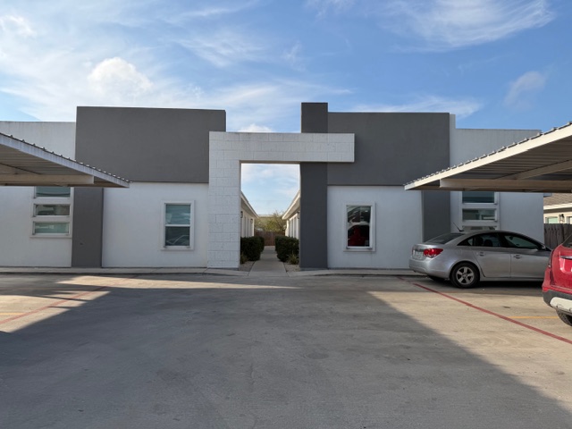 445 East Acacia Street - 3