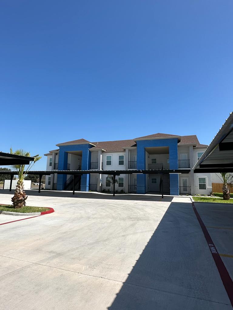 302 Sylvia Handy Drive - B15