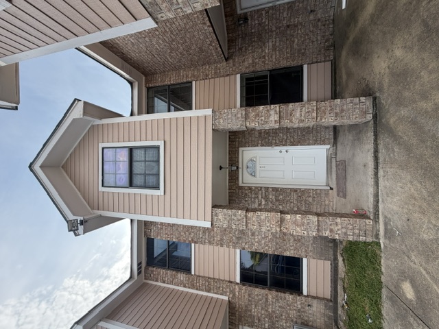 2218 S Tourist Drive - G