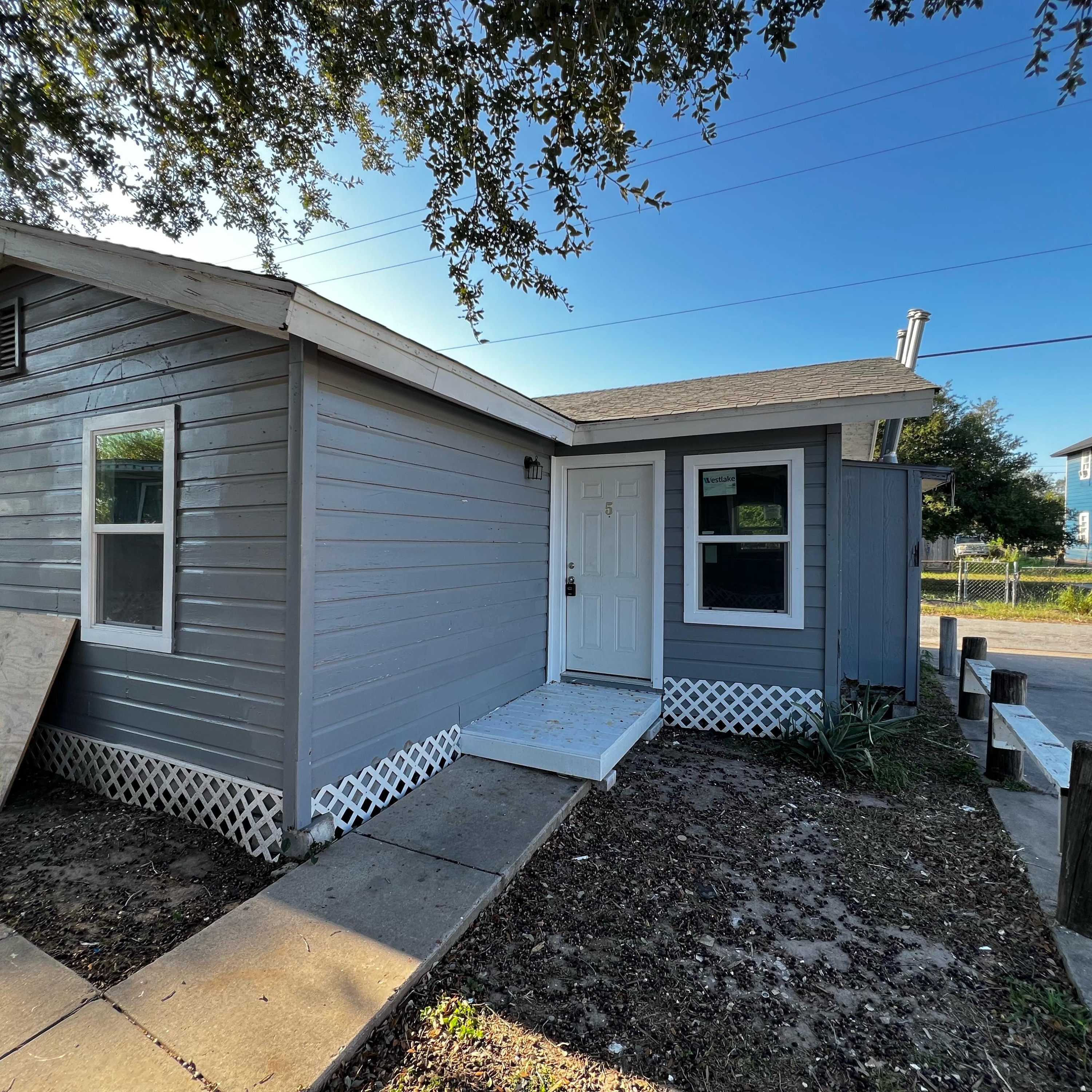 1007 West Saint Charles Street - 5