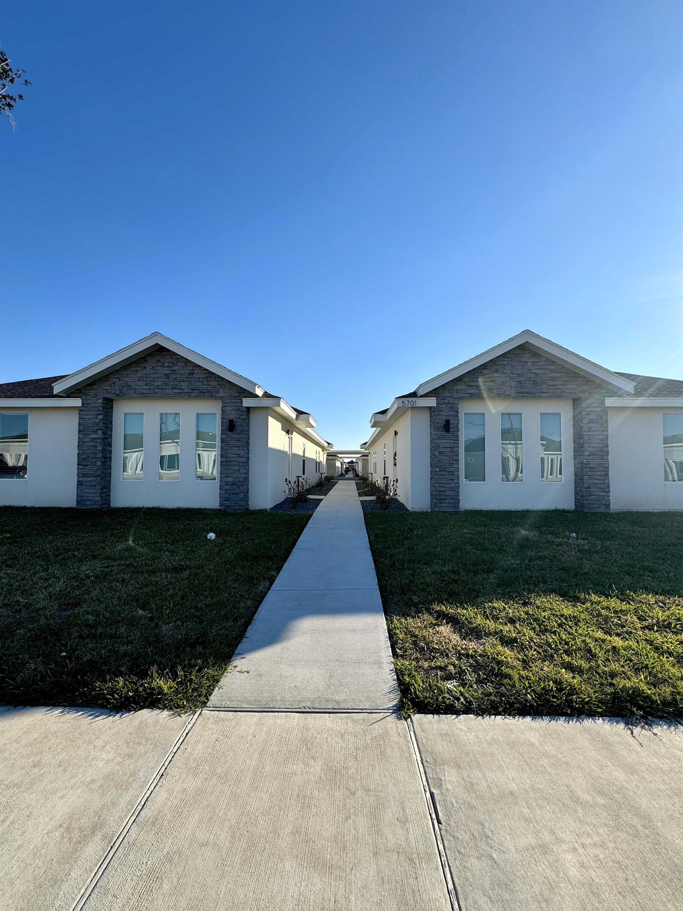 5701 Swallow Ave - 2