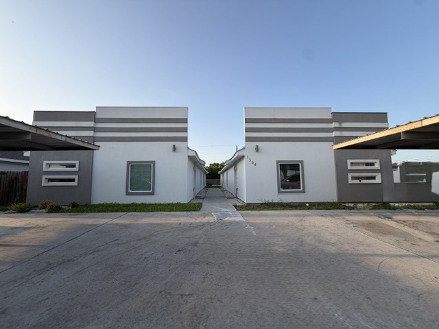1304 West Heritage Drive - 3