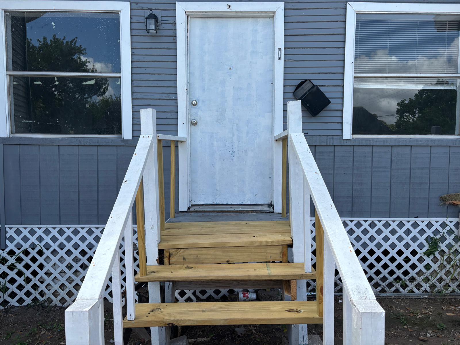 1007 West Saint Charles Street - 6