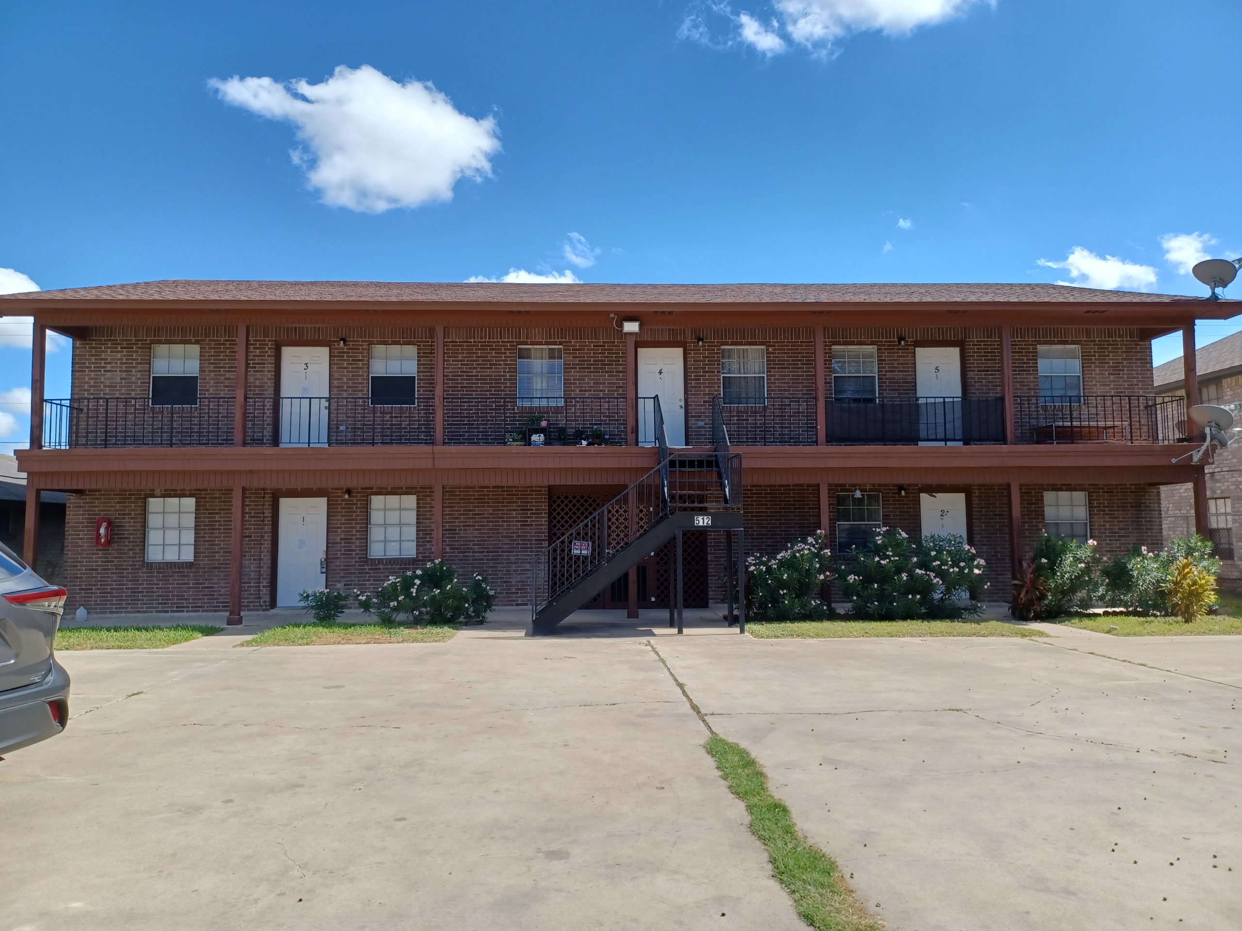 512 Gastel Circle - 3