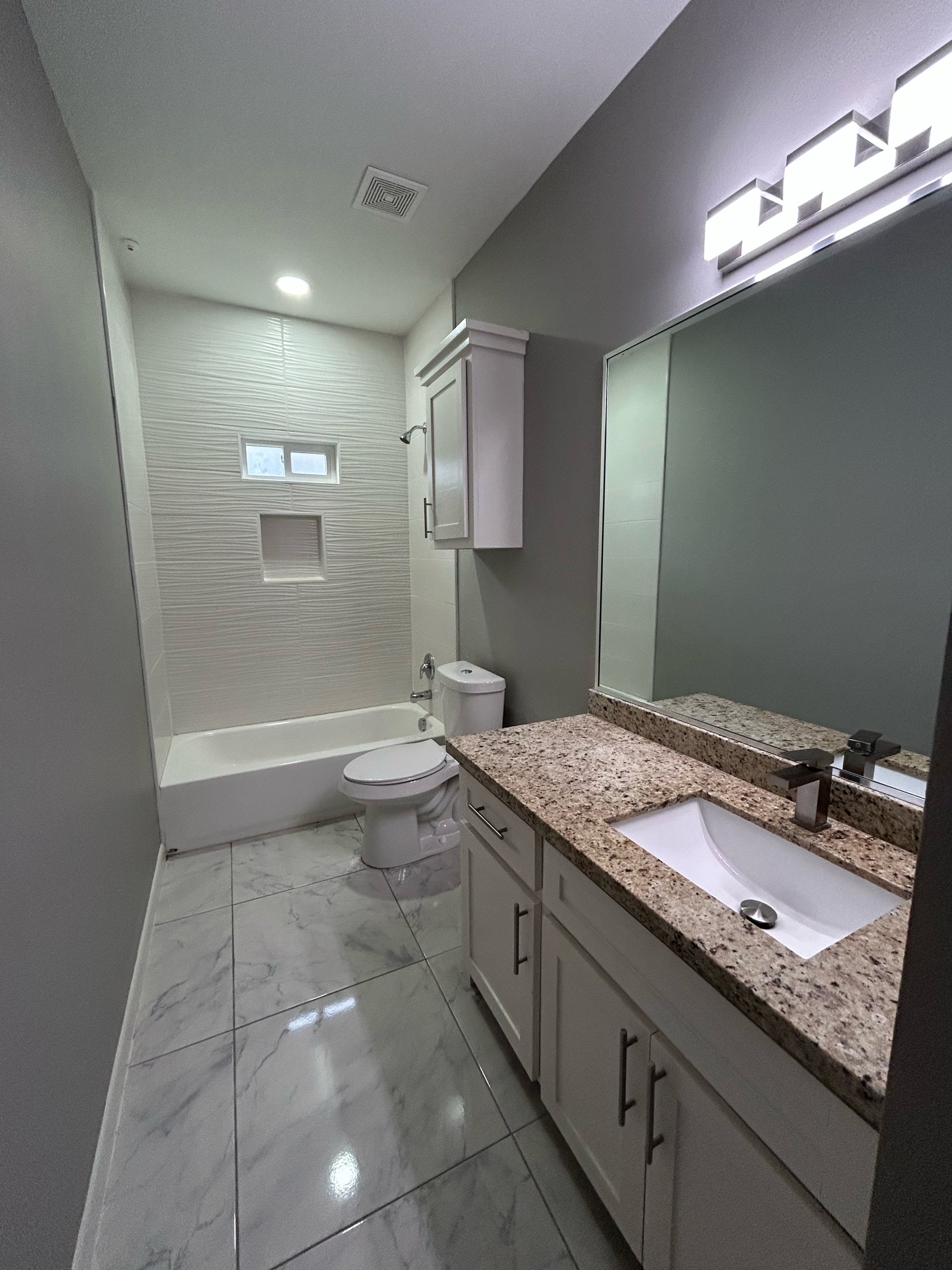 1018 North Abbey Avenue - 3
