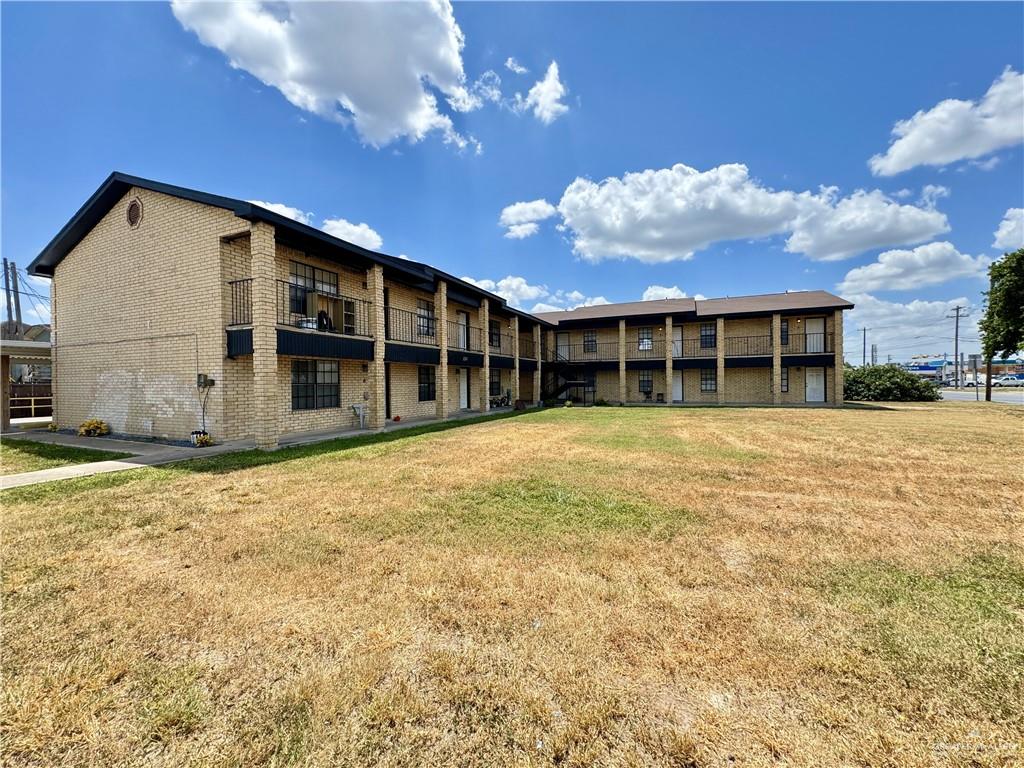 120 East Schunior Street - 4